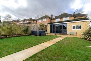 Elmfield Way